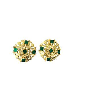 Vintage Monet Fillagree Gold Tone With Emerald Color Rhinestones Clip-On Earring